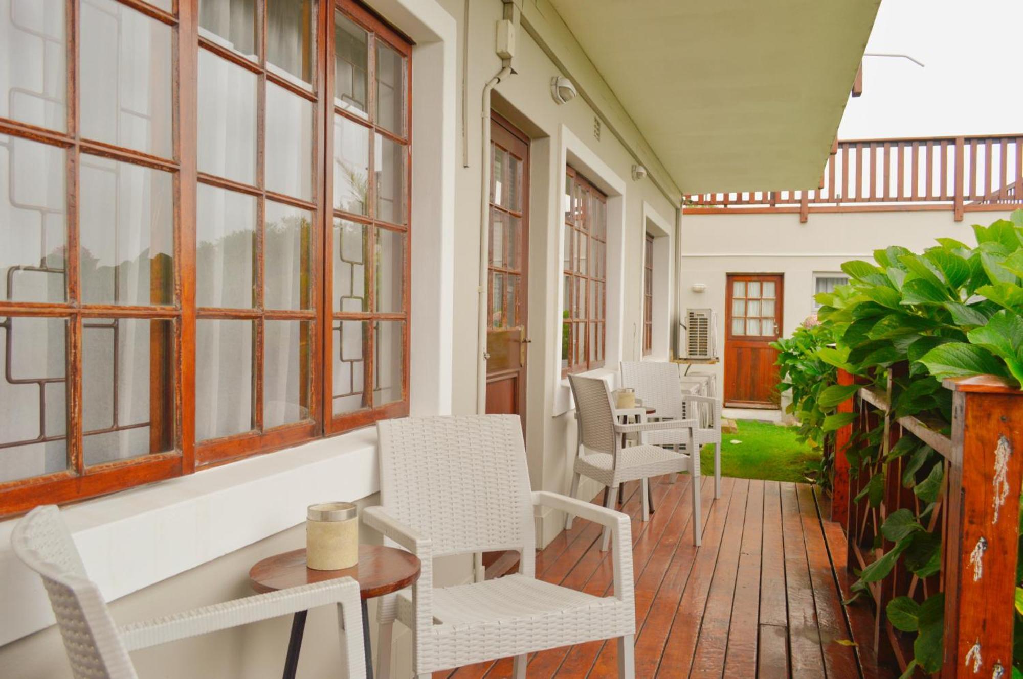 On The Estuary Hotel Knysna Exterior photo